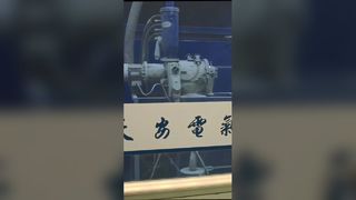 天安の内部: ロボットと機械