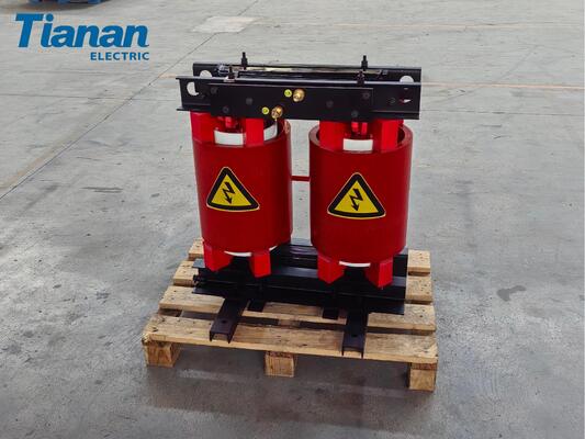 無負荷損失 208 W 鋳樹脂型 トランスフォーマー IP00 保護を確保し,電力を配給